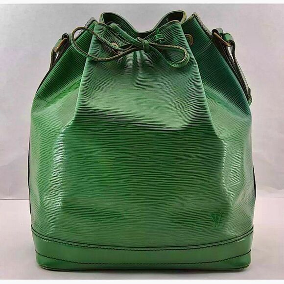 Louis Vuitton Handbags - LV Louis Vuitton Epi Petit Noe GM Shoulder Drawstring Bag Kelly Green M44004